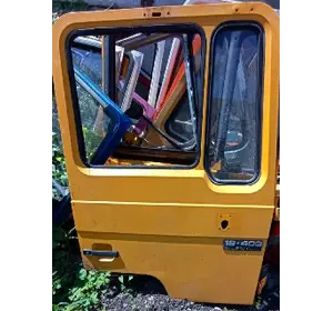 Двері MAN F2000 (права/ліва) Двері MAN F2000 (права/ліва)