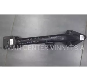 Кронштейн кріплення кабіни (правий) F2000 Кронштейн кріплення кабіни (правий) F2000